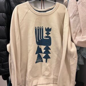 REI Cream Crewneck Sweater with Blue Graphic